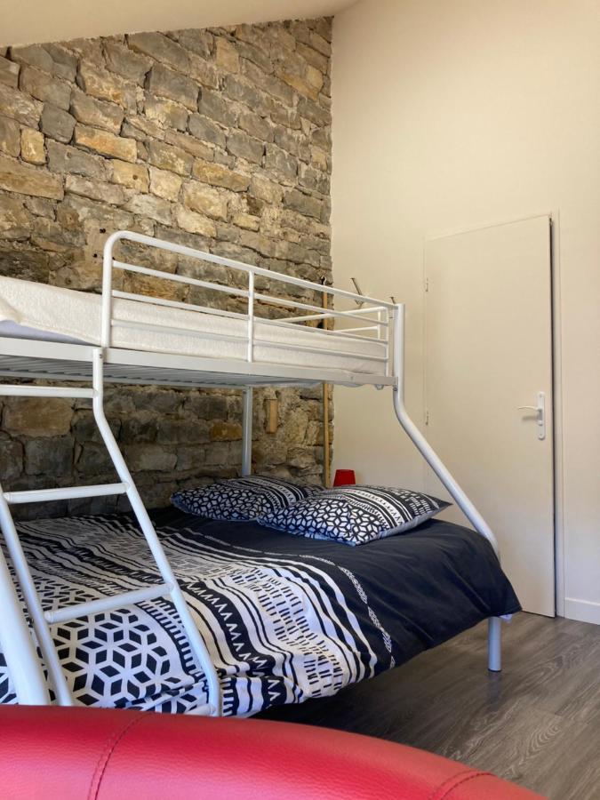 La Chambre Du Tonneau Montigny-sur-l'Ain Екстер'єр фото